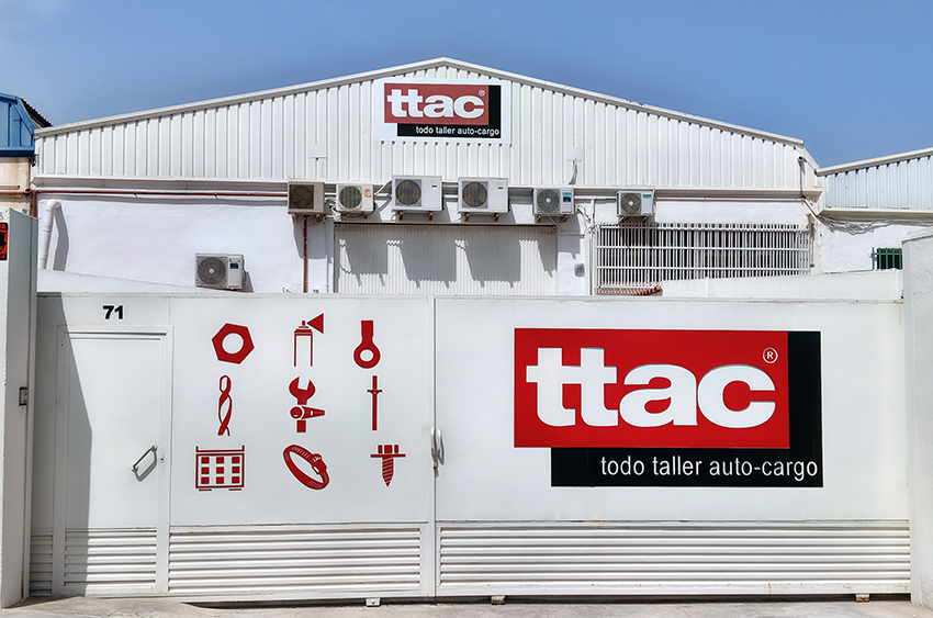 Fachada de TTAC Todo Taller Auto Cargo en Crevillent
